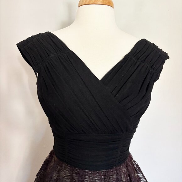Vintage 1950 Lace and Velvet Holiday Prom Special Occasion Dress  Small - Picture 13 of 16